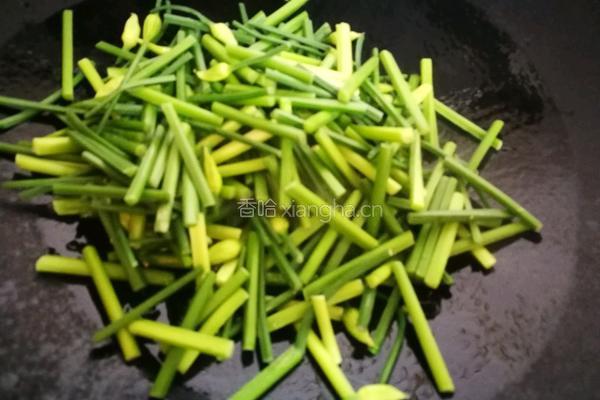 韭苔爆炒八爪鱼的做法图解11