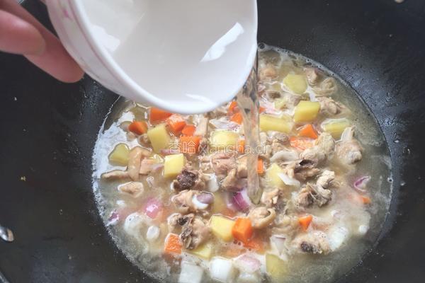 咖喱土豆焖鸡的做法图解5