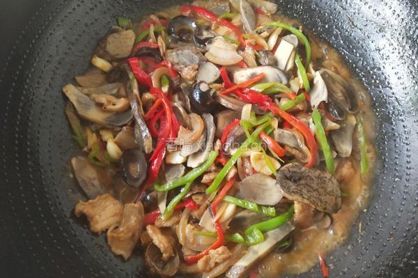 牛肝菌炒肉片的做法图解13