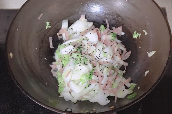 美式火腿炒菜根的做法图解11