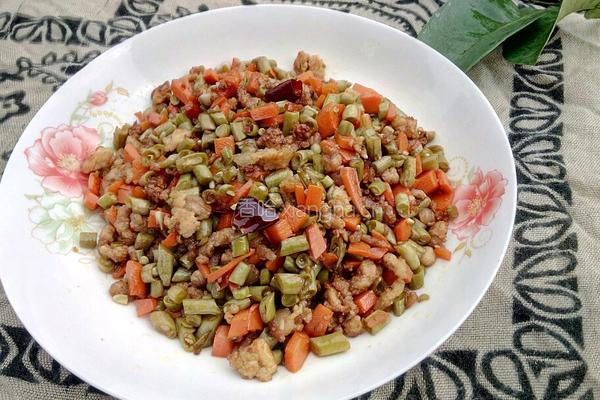 酸豆角炒肉末的做法图解6