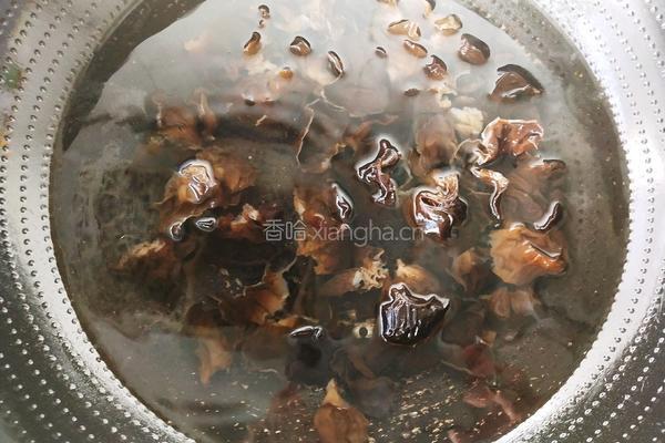 菠菜拌双菌的做法图解6