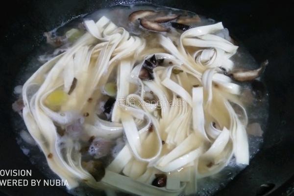 兰州牛肉刀削面的做法图解7