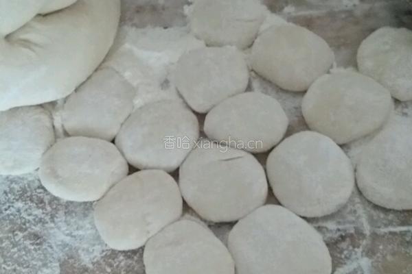野菜馅饺子的做法图解1