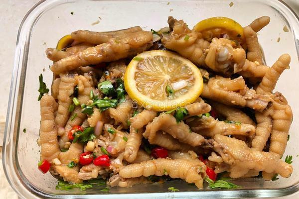 网红泰式酸辣鸡爪