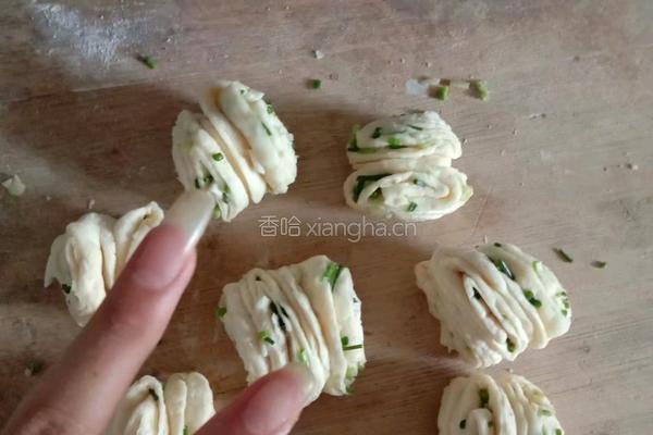葱香花卷的做法图解9