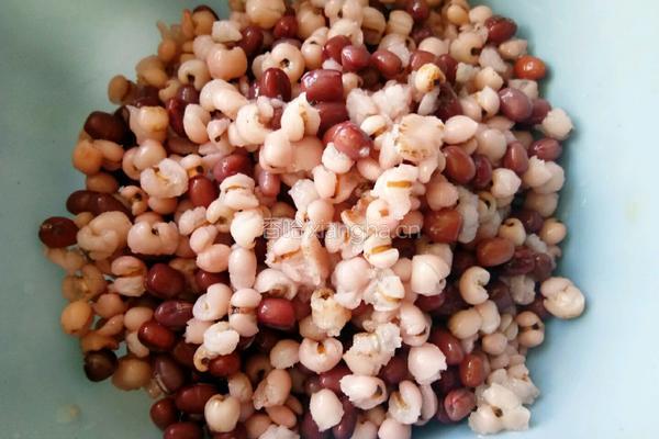 红豆薏米水的做法图解7