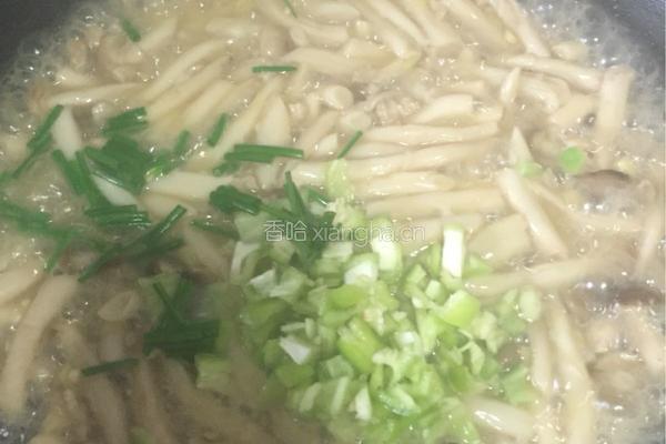 蟹味菇肉汤的做法图解4