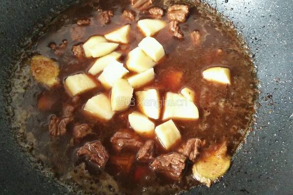 红烧牛肉炖土豆的做法图解8