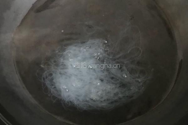 芥末拌菠菜粉丝花生 的做法图解5