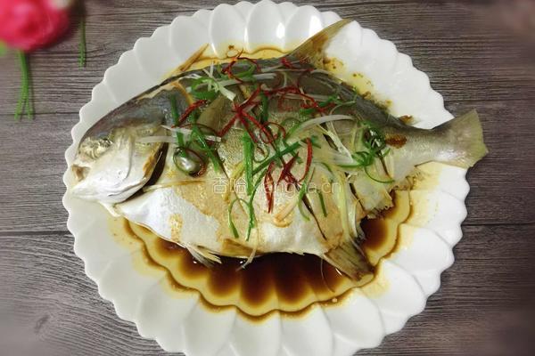 清蒸金鲳鱼的做法图解10