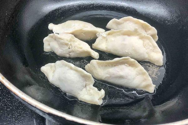 上海锅贴的做法图解5