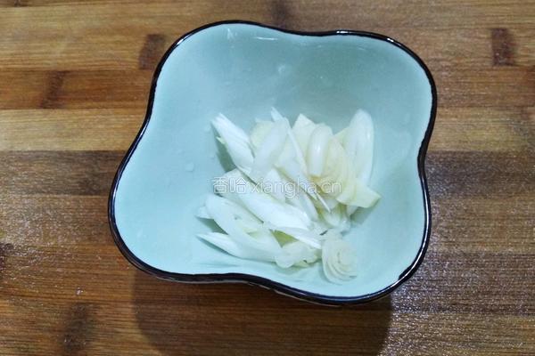 青椒胡萝卜炒肉丝的做法图解4