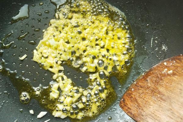 杂蔬炒饭的做法图解5
