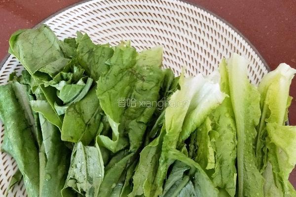 清炒油麦菜的做法图解1