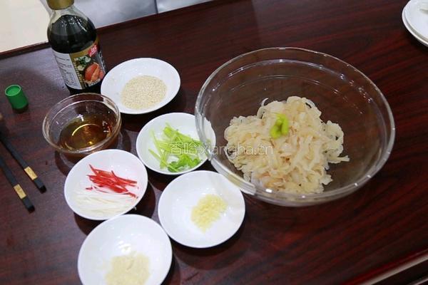 荷香芥辣海蜇的做法图解5