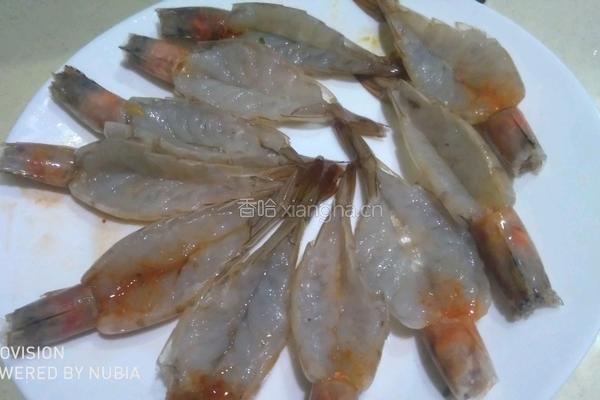 蒜蓉粉丝开边虾的做法图解6