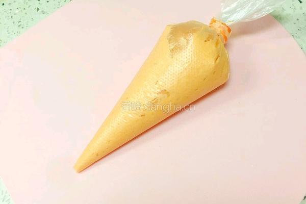 胡萝卜银鱼粒粒面的做法图解6