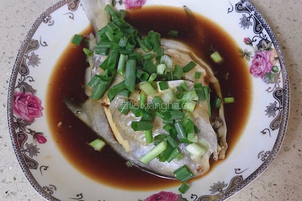 葱油鲳鱼的做法图解5