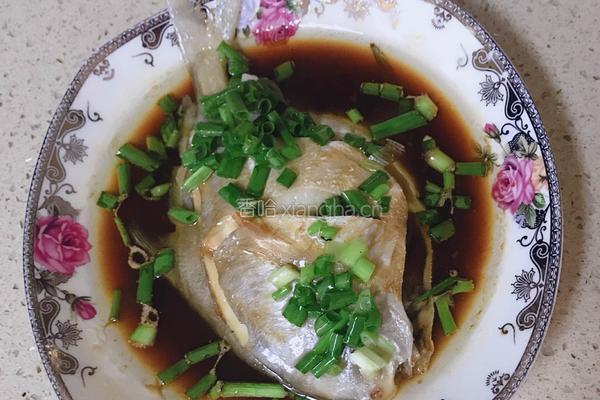 葱油鲳鱼的做法图解7