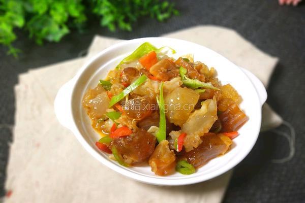 爆炒牛蹄筋的做法图解1