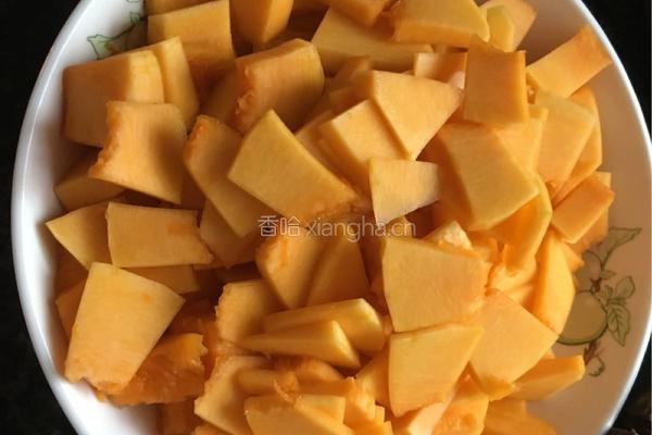 南瓜小米粥的做法图解2