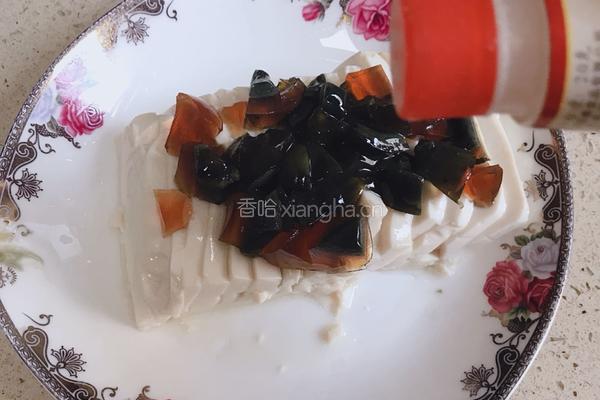 皮蛋豆腐的做法图解8
