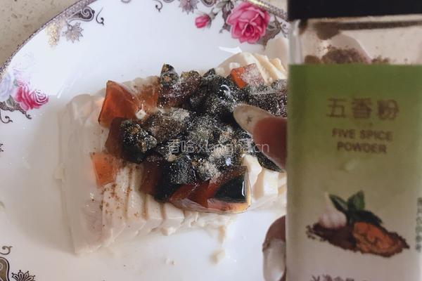 皮蛋豆腐的做法图解9