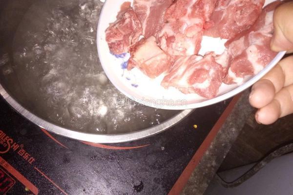 黄瓜排骨汤的做法图解4