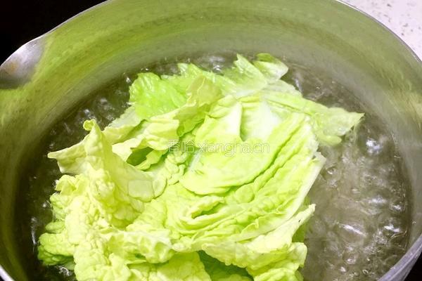 白菜泥米粉糊的做法图解2