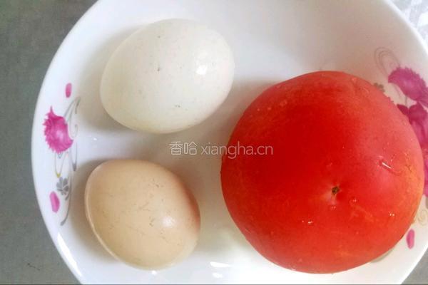西红柿蛋汤的做法图解1