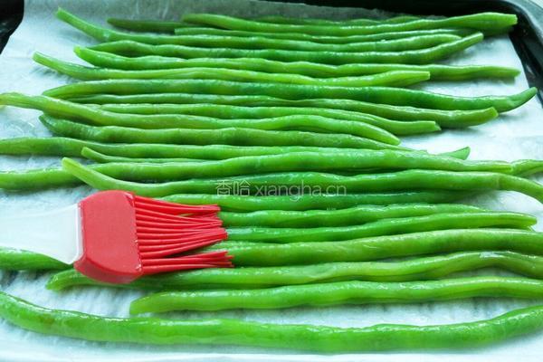 香辣烤豆角的做法图解7