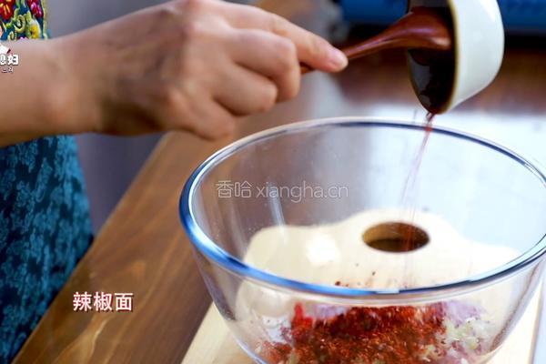 韩国料理中最受欢迎的小菜-腌苏子叶，绝对的下饭利器的做法图解6
