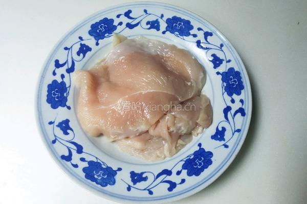  法式沙拉酱锅煎香甜鸡脯的做法图解1