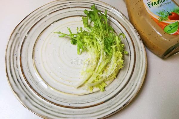  法式沙拉酱锅煎香甜鸡脯的做法图解3