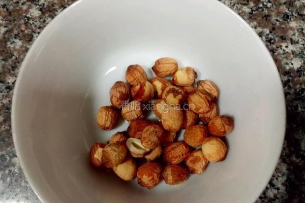 薏仁红豆莲子粥的做法图解2