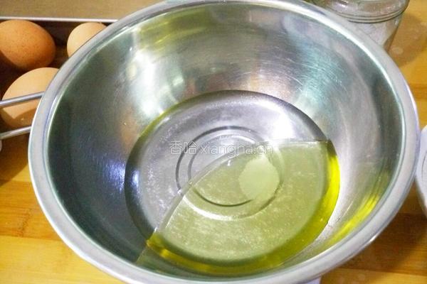 蓝莓蛋糕卷的做法图解2
