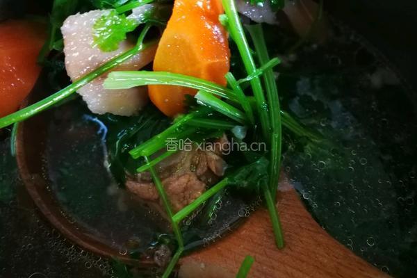 排骨胡萝卜藕汤的做法图解8