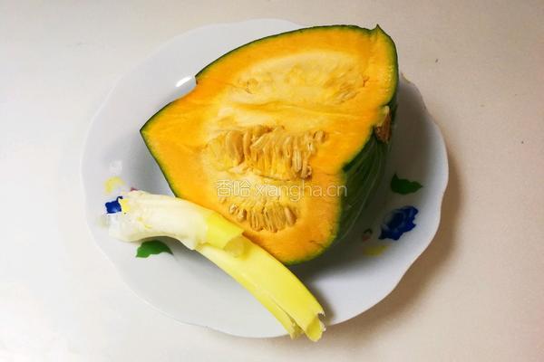 大葱生抽南瓜的做法图解1