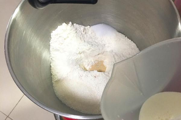 可颂牛角包的做法图解4