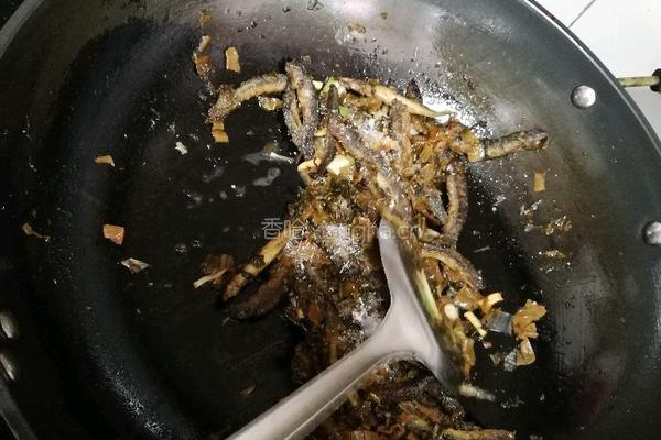 干煸糟菜泥鳅的做法图解11