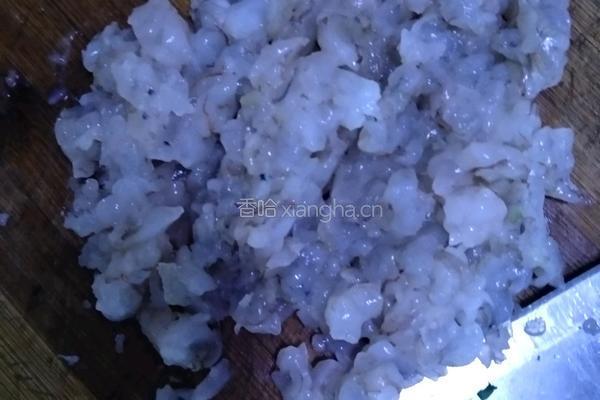 韭菜虾仁鸡蛋水饺的做法图解1