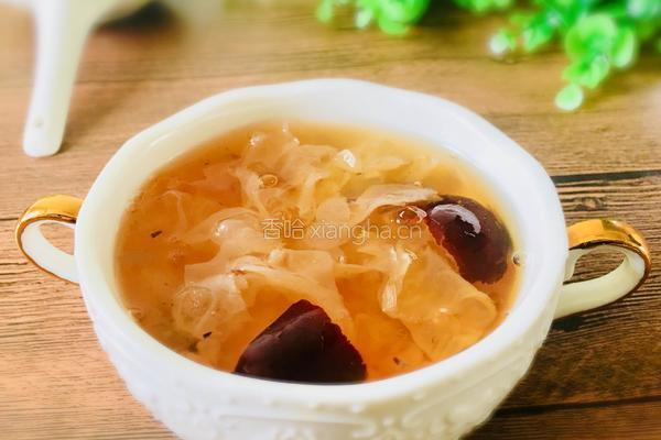 皂角米桃胶银耳羹的做法图解1