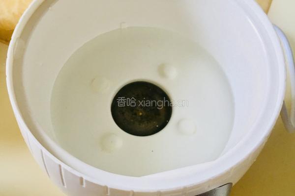 皂角米桃胶银耳羹的做法图解6