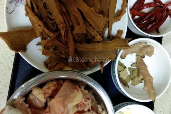 干笋焖鸡的做法图解1