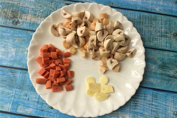 青豆炒蘑菇的做法图解3