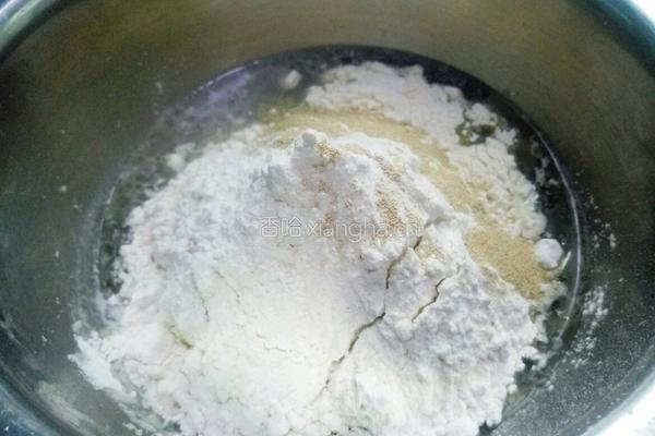 素食椰汁面包的做法图解1