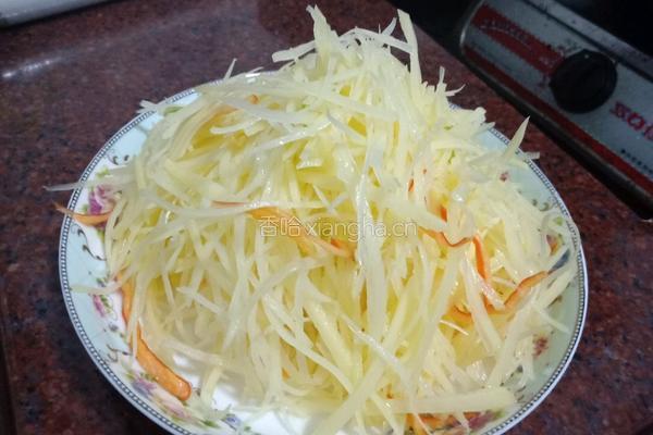酸辣土豆丝的做法图解3