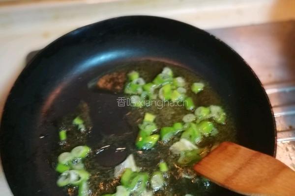 素食主义芹菜炒土豆的做法图解4