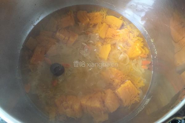 南瓜银耳蛋羹的做法图解8